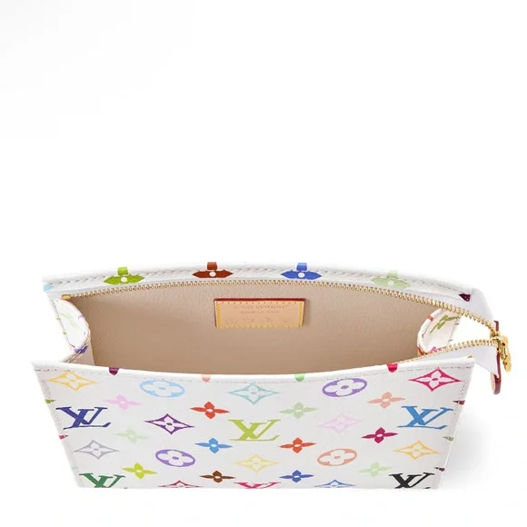 Louis vuitton LV x TM Toiletry pouch 19 - Picture 4 of 13